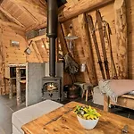 Unique Hobbit By Hallingskarvet * Hovet
